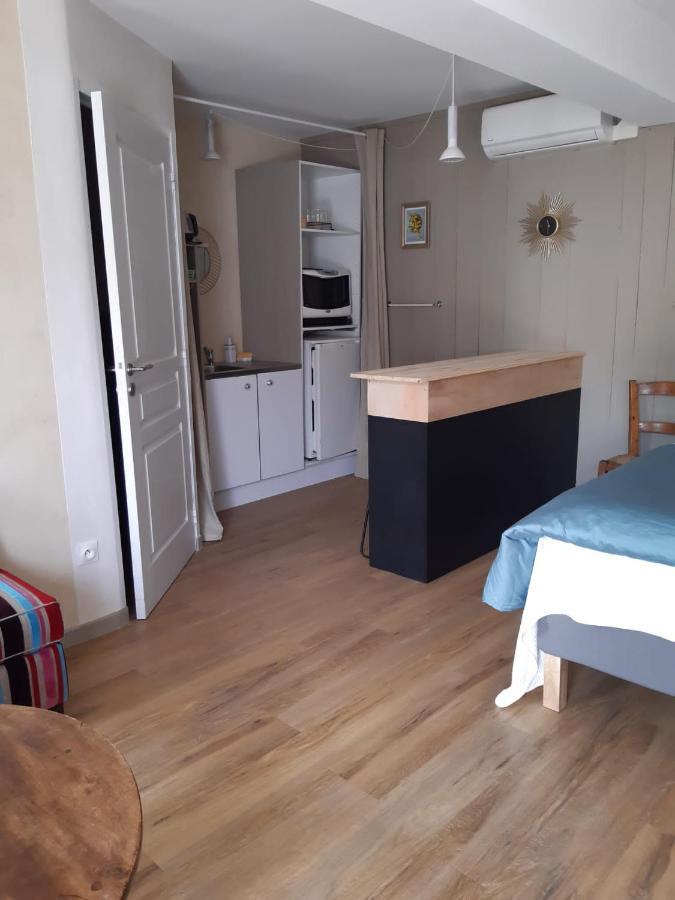 Appartamento Le Studio De La Casa Fourquaise Fourques-sur-Garonne Esterno foto